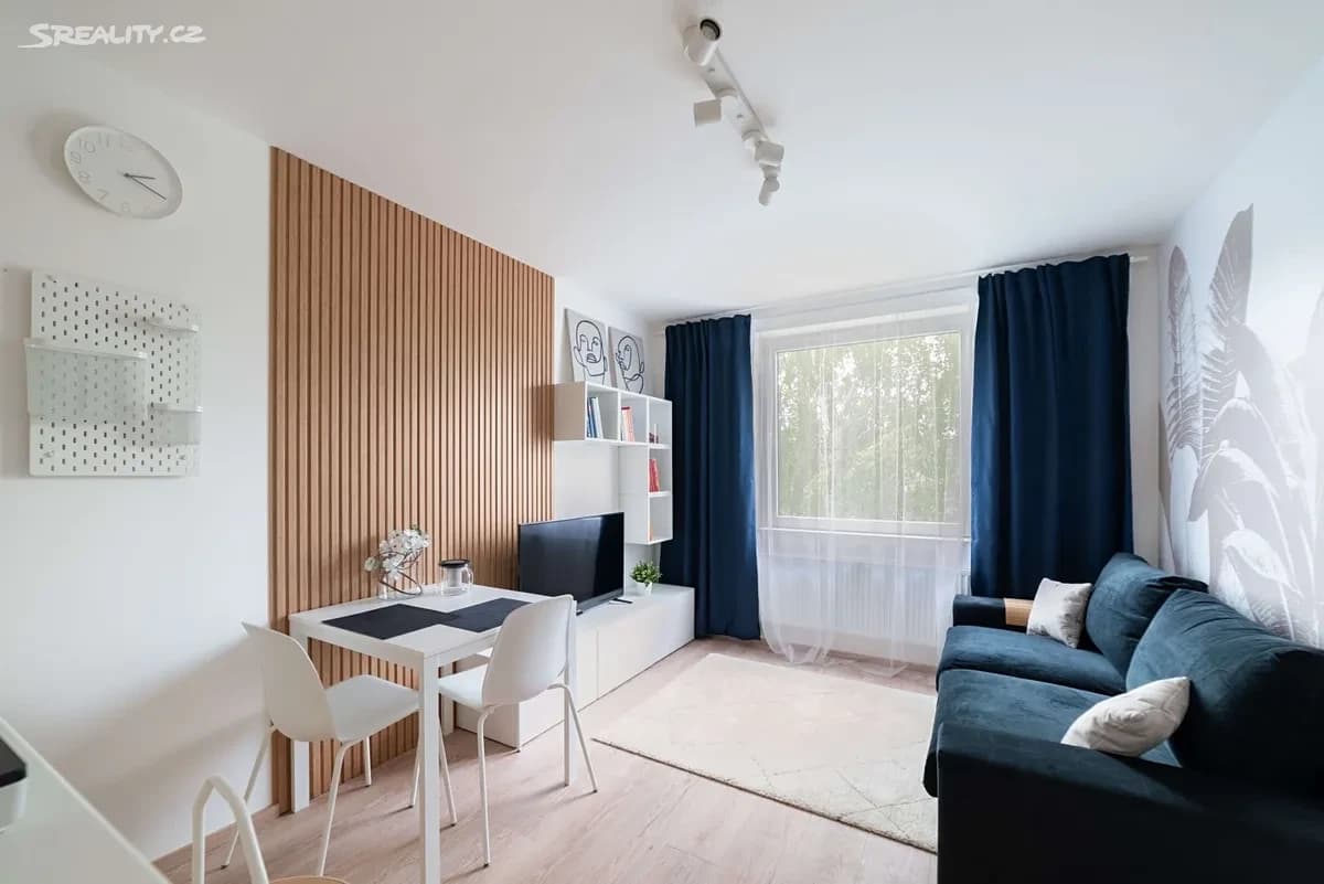 Prenájom bytu 1-izbový 18 m², Kubánské náměstí, Praha, Praha Prenájom bytu 1-izbový 18 m², Kubánské náměstí, Praha, Praha