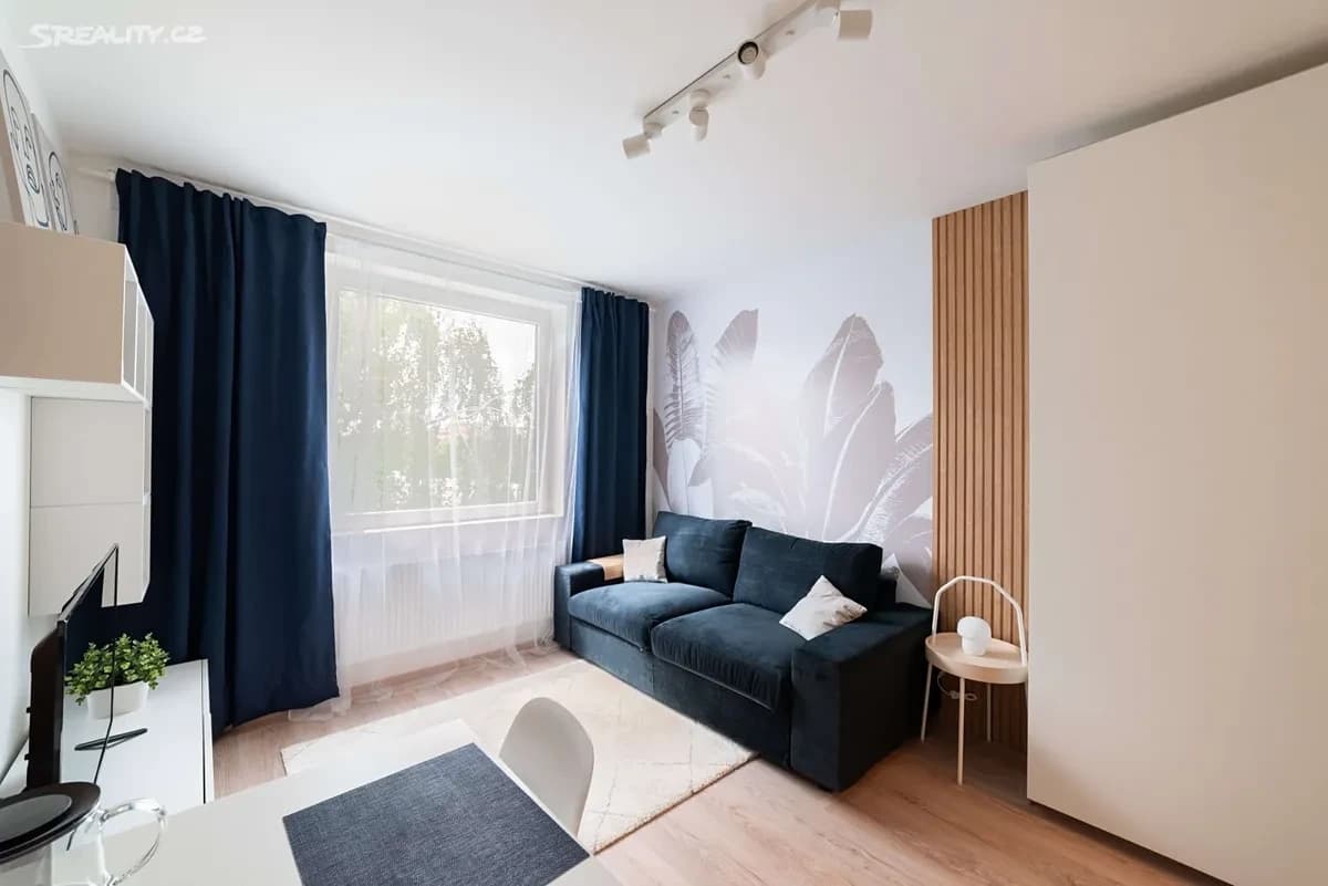 Prenájom bytu 1-izbový 18 m², Kubánské náměstí, Praha, Praha Prenájom bytu 1-izbový 18 m², Kubánské náměstí, Praha, Praha
