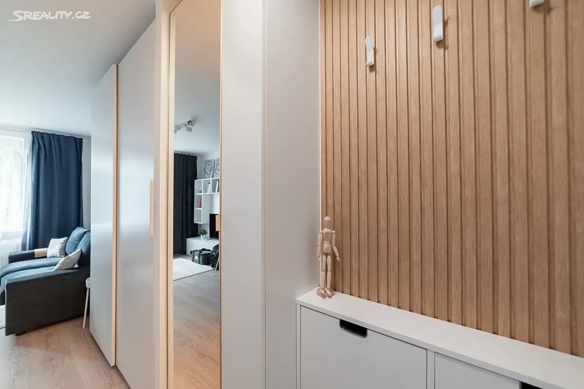 Prenájom bytu 1-izbový 18 m², Kubánské náměstí, Praha, Praha Prenájom bytu 1-izbový 18 m², Kubánské náměstí, Praha, Praha