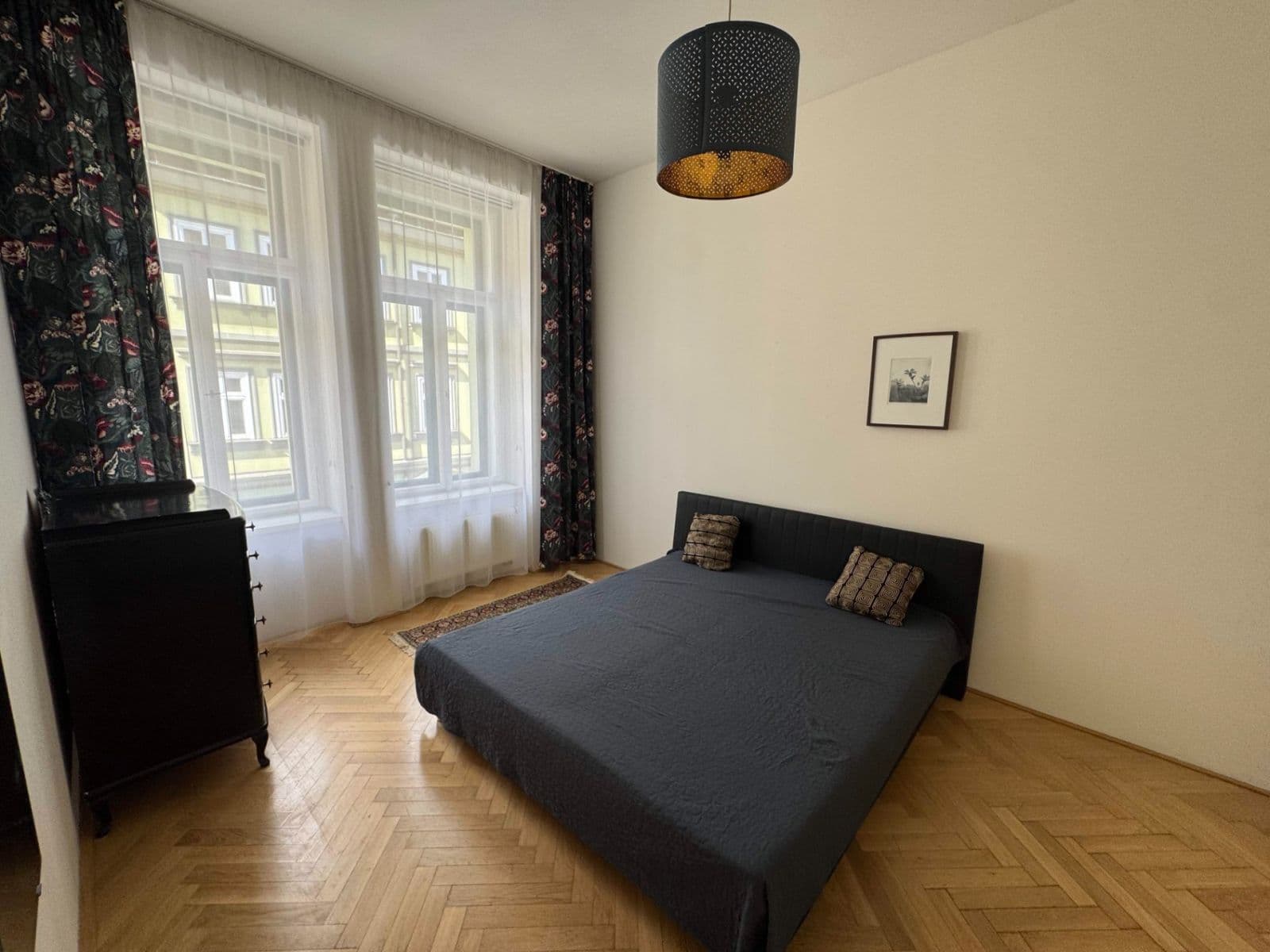 Prenájom bytu 2-izbový 58 m², Roháčova, Praha, Praha Prenájom bytu 2-izbový 58 m², Roháčova, Praha, Praha