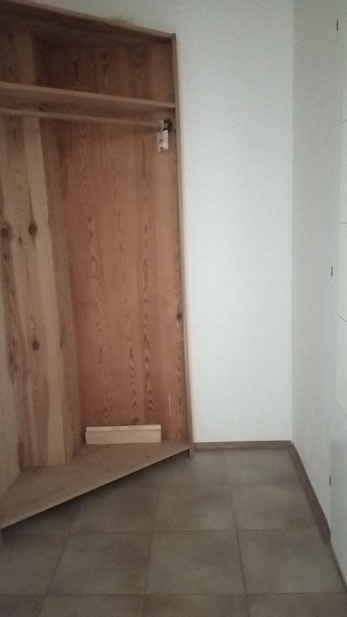Prenájom bytu 1-izbový 40 m², Holíkova, Jílové u Prahy, Středočeský kraj Prenájom bytu 1-izbový 40 m², Holíkova, Jílové u Prahy, Středočeský kraj