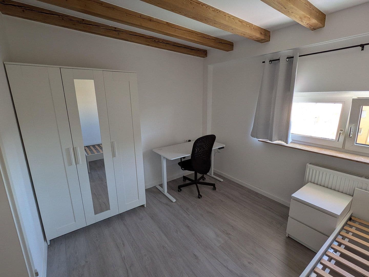 Prenájom bytu 5-izbový 83 m², Zeppelinstraße 42, Mannheim, Bádensko-Wurttembersko Prenájom bytu 5-izbový 83 m², Zeppelinstraße 42, Mannheim, Bádensko-Wurttembersko