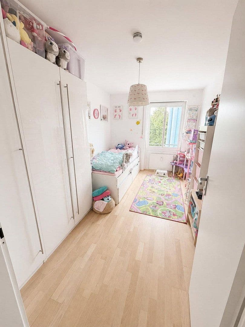 Prenájom bytu 3-izbový 71 m², Taufkirchen, Bavorsko Prenájom bytu 3-izbový 71 m², Taufkirchen, Bavorsko