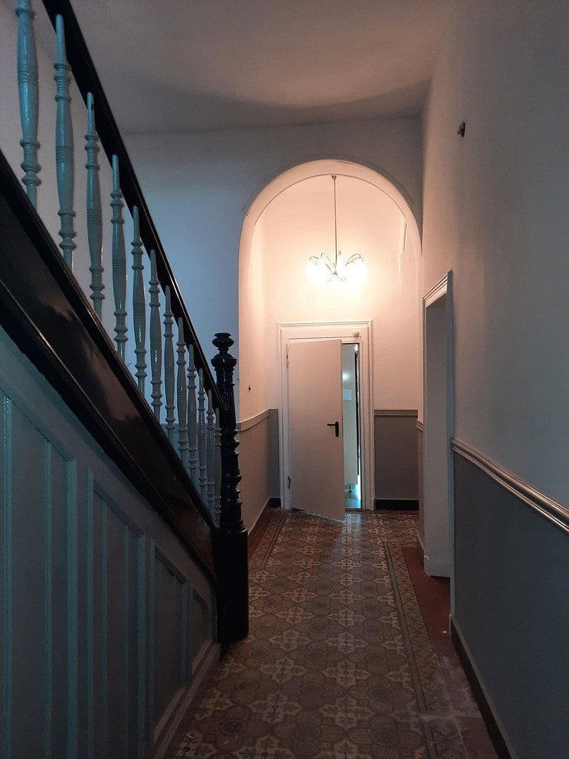 Prenájom bytu 4-izbový 113 m², Bochum, Severné Porýnie - Westfálsko Prenájom bytu 4-izbový 113 m², Bochum, Severné Porýnie - Westfálsko
