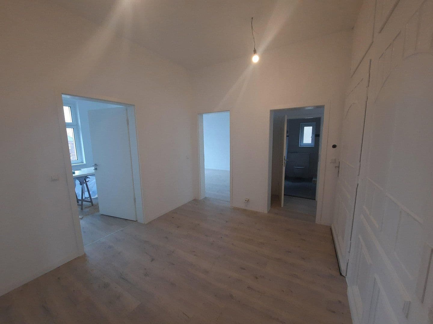 Prenájom bytu 4-izbový 113 m², Bochum, Severné Porýnie - Westfálsko Prenájom bytu 4-izbový 113 m², Bochum, Severné Porýnie - Westfálsko