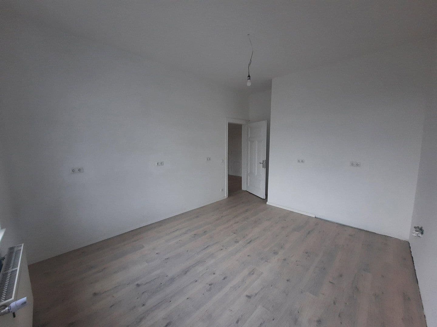 Prenájom bytu 4-izbový 113 m², Bochum, Severné Porýnie - Westfálsko Prenájom bytu 4-izbový 113 m², Bochum, Severné Porýnie - Westfálsko