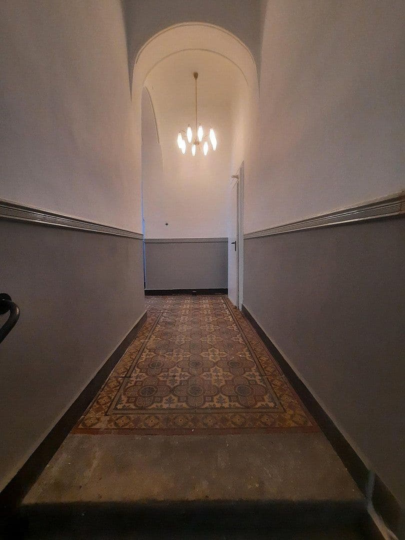 Prenájom bytu 4-izbový 113 m², Bochum, Severné Porýnie - Westfálsko Prenájom bytu 4-izbový 113 m², Bochum, Severné Porýnie - Westfálsko