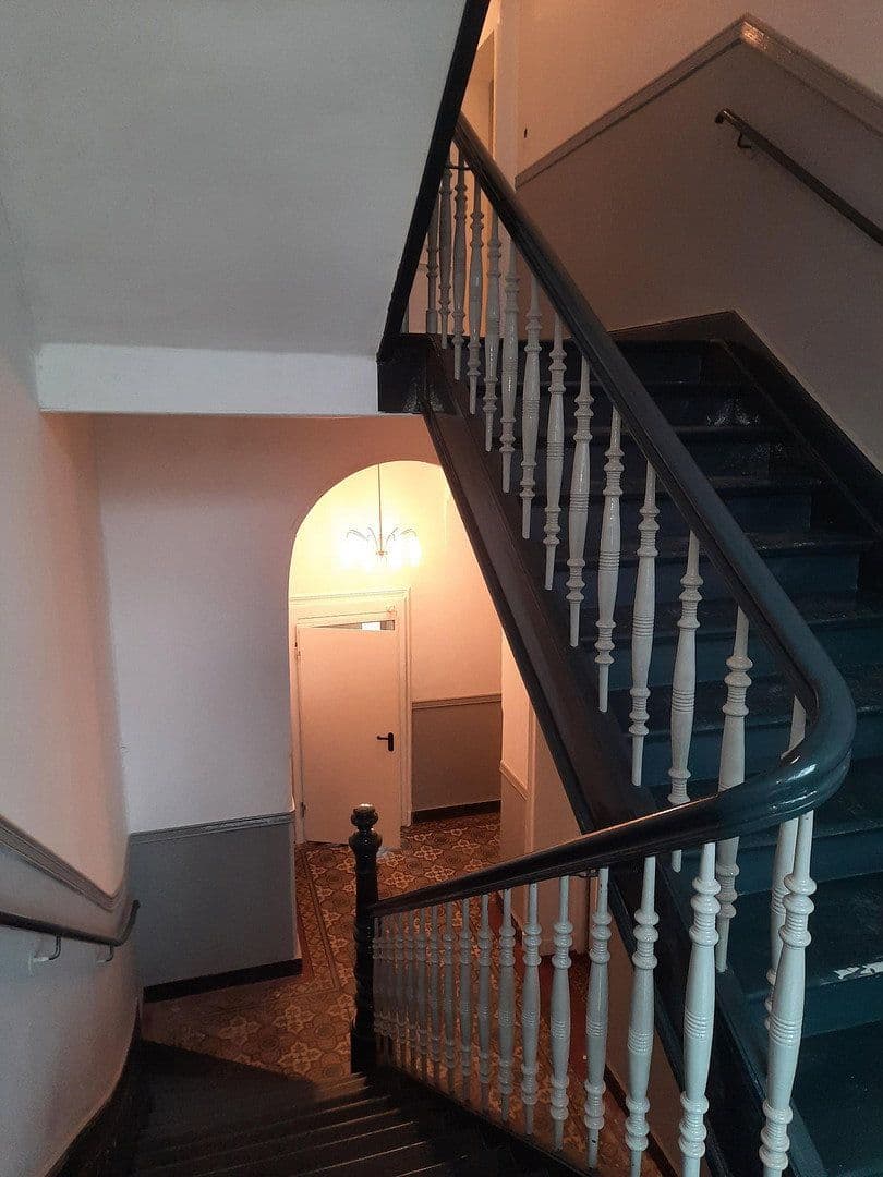 Prenájom bytu 4-izbový 113 m², Bochum, Severné Porýnie - Westfálsko Prenájom bytu 4-izbový 113 m², Bochum, Severné Porýnie - Westfálsko
