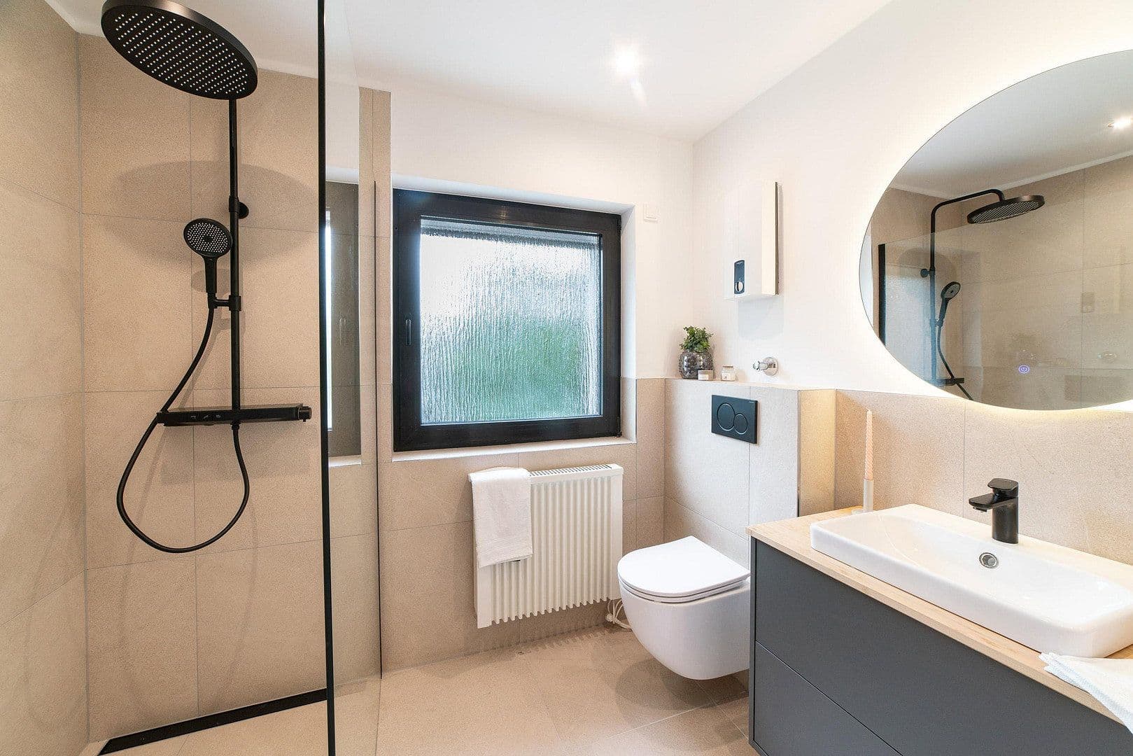 Predaj bytu 4-izbový 95 m², Nachbarsweg 7, Mülheim an der Ruhr, Severné Porýnie - Westfálsko Predaj bytu 4-izbový 95 m², Nachbarsweg 7, Mülheim an der Ruhr, Severné Porýnie - Westfálsko