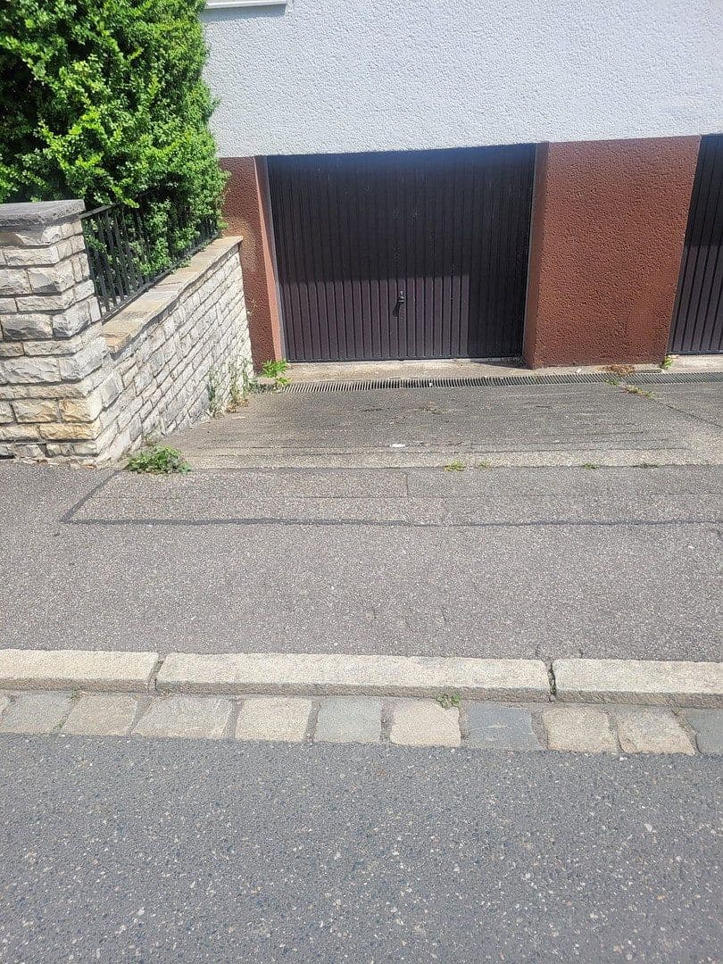 Prenájom bytu 3-izbový 75 m², Michaelsweg 11, Straubing, Bavorsko Prenájom bytu 3-izbový 75 m², Michaelsweg 11, Straubing, Bavorsko