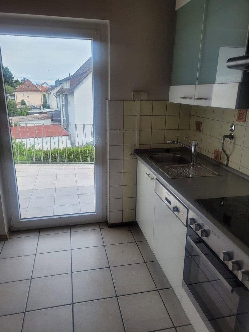 Prenájom bytu 3-izbový 75 m², Michaelsweg 11, Straubing, Bavorsko Prenájom bytu 3-izbový 75 m², Michaelsweg 11, Straubing, Bavorsko