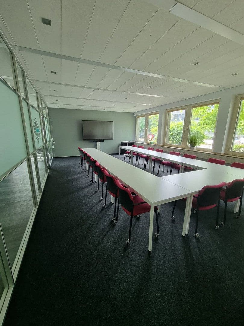 Prenájom kancelárie 400 m², Werftstraße, Düsseldorf, Severné Porýnie - Westfálsko Prenájom kancelárie 400 m², Werftstraße, Düsseldorf, Severné Porýnie - Westfálsko