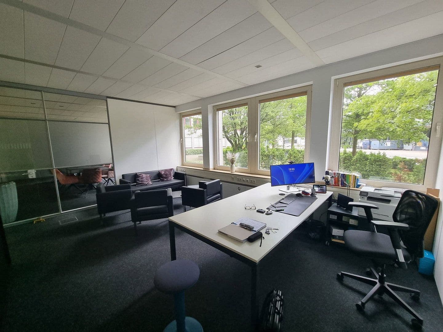Prenájom kancelárie 400 m², Werftstraße, Düsseldorf, Severné Porýnie - Westfálsko Prenájom kancelárie 400 m², Werftstraße, Düsseldorf, Severné Porýnie - Westfálsko