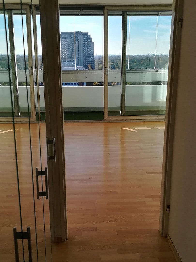 Prenájom bytu 1-izbový 22 m², München, Bavorsko Prenájom bytu 1-izbový 22 m², München, Bavorsko