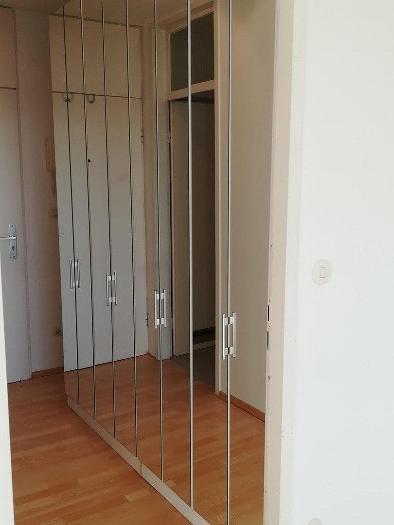 Prenájom bytu 1-izbový 22 m², München, Bavorsko Prenájom bytu 1-izbový 22 m², München, Bavorsko