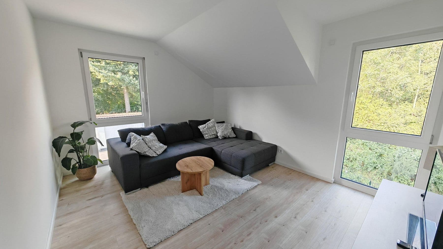 Prenájom domu 114 m², pozemek 622 m², Hamburg, Hamburg Prenájom domu 114 m², pozemek 622 m², Hamburg, Hamburg