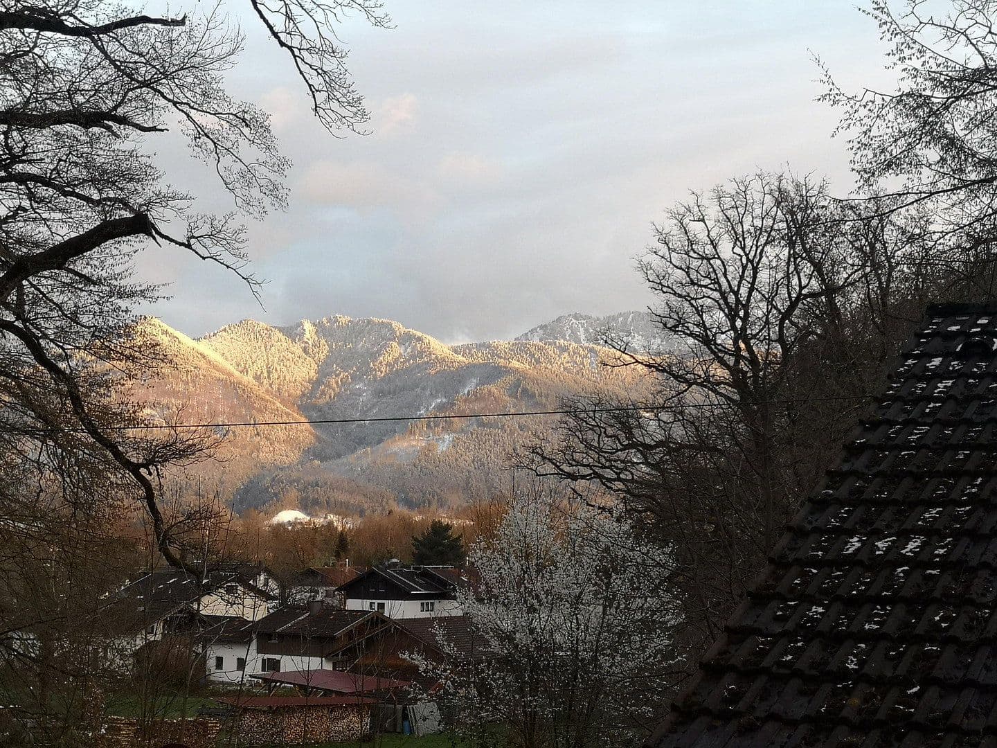 Predaj domu 45 m², pozemek 355 m², Grassauer Str. 5, Übersee, Bavorsko Predaj domu 45 m², pozemek 355 m², Grassauer Str. 5, Übersee, Bavorsko