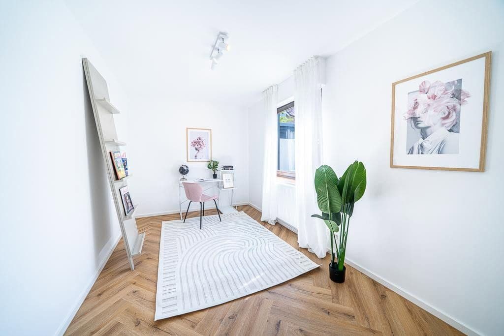 Predaj domu 203 m², pozemek 388 m², Freiberg am Neckar, Bádensko-Wurttembersko Predaj domu 203 m², pozemek 388 m², Freiberg am Neckar, Bádensko-Wurttembersko