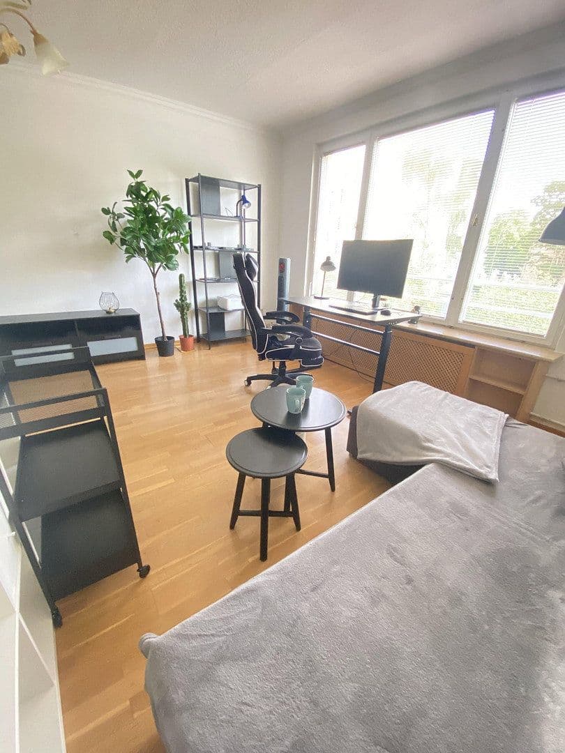Predaj bytu 1-izbový 42 m², Rauchstraße 8, Berlin, Berlín Predaj bytu 1-izbový 42 m², Rauchstraße 8, Berlin, Berlín