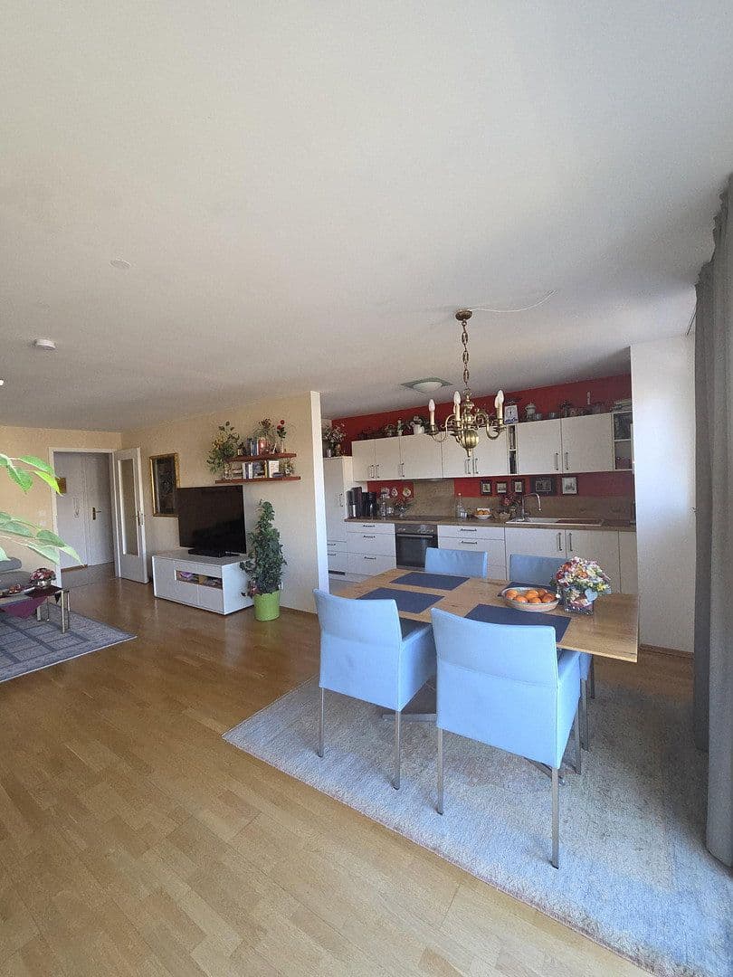 Predaj bytu 2-izbový 78 m², Germering, Bavorsko Predaj bytu 2-izbový 78 m², Germering, Bavorsko