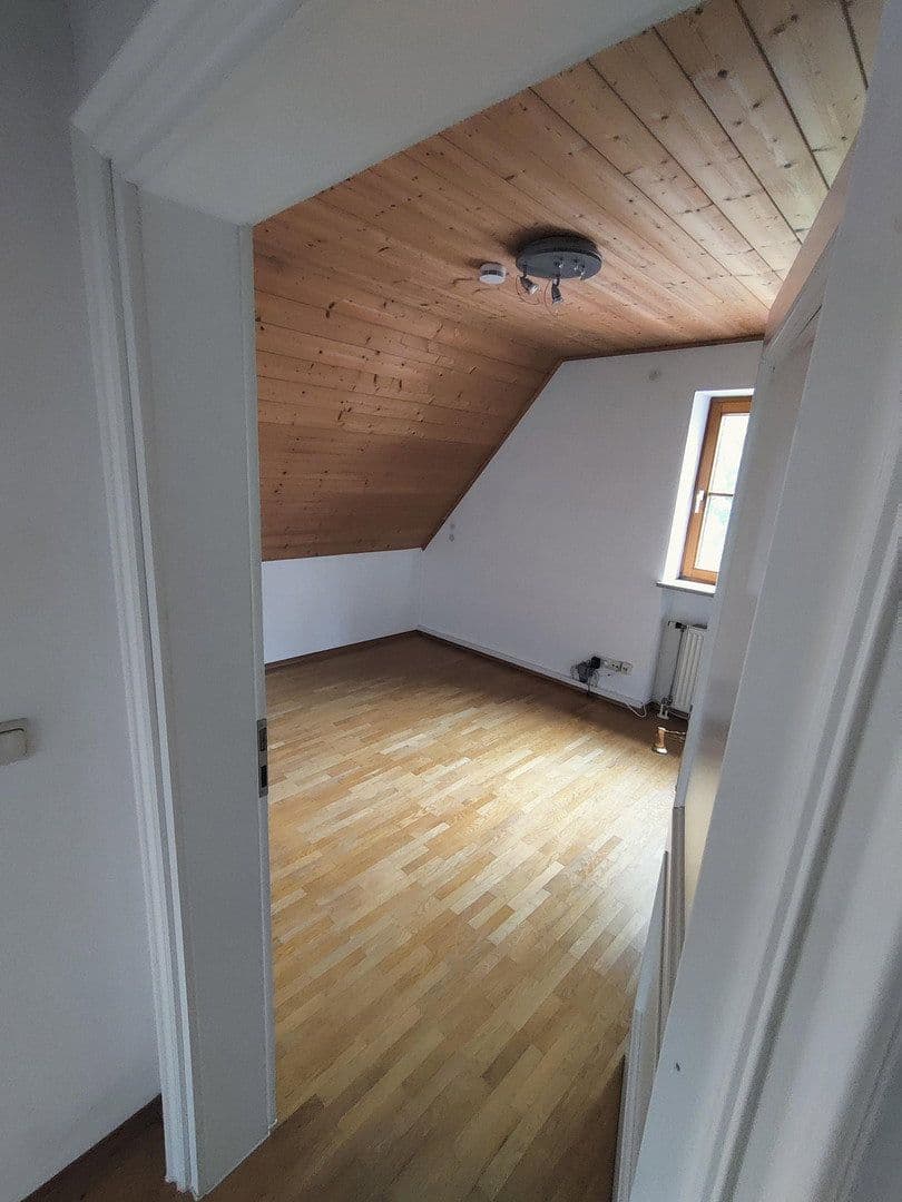 Predaj domu 130 m², pozemek 280 m², Parchetwiesen 22, Weilheim, Bavorsko Predaj domu 130 m², pozemek 280 m², Parchetwiesen 22, Weilheim, Bavorsko