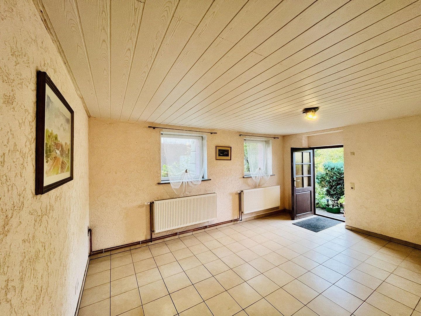 Predaj domu 146 m², pozemek 1.550 m², Neuenbürg, Bádensko-Wurttembersko Predaj domu 146 m², pozemek 1.550 m², Neuenbürg, Bádensko-Wurttembersko