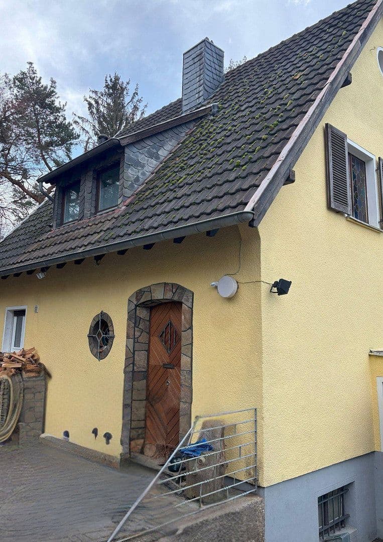 Predaj domu 115 m², pozemek 9.000 m², Bonn, Severné Porýnie - Westfálsko Predaj domu 115 m², pozemek 9.000 m², Bonn, Severné Porýnie - Westfálsko