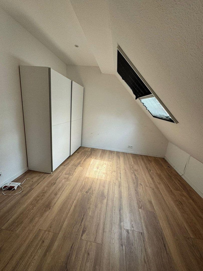 Predaj domu 233 m², pozemek 230 m², Troisdorf, Severné Porýnie - Westfálsko Predaj domu 233 m², pozemek 230 m², Troisdorf, Severné Porýnie - Westfálsko