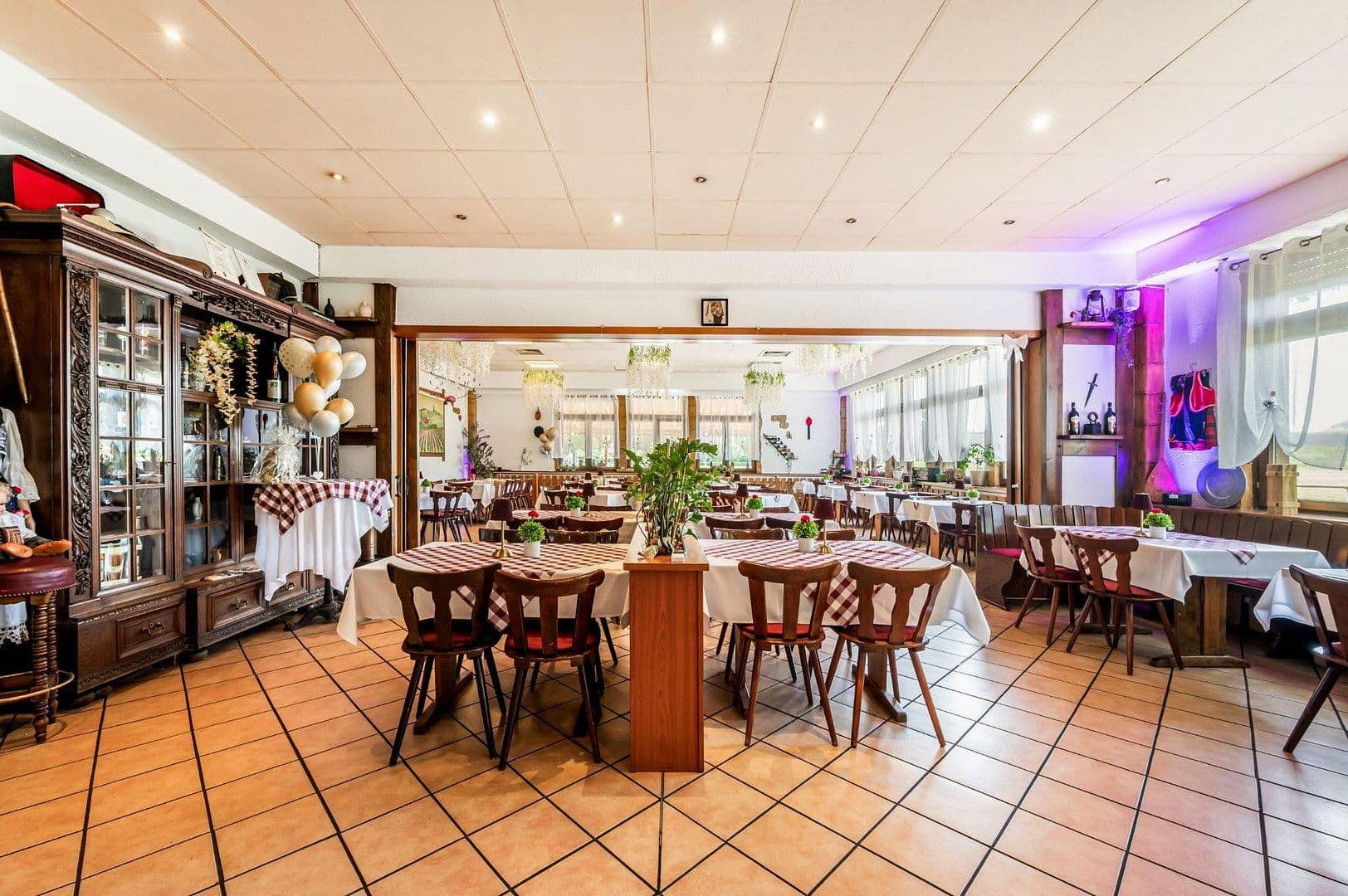 Predaj nebytového priestoru 150 m², Jahnallee 20, Rastatt, Bádensko-Wurttembersko Predaj nebytového priestoru 150 m², Jahnallee 20, Rastatt, Bádensko-Wurttembersko