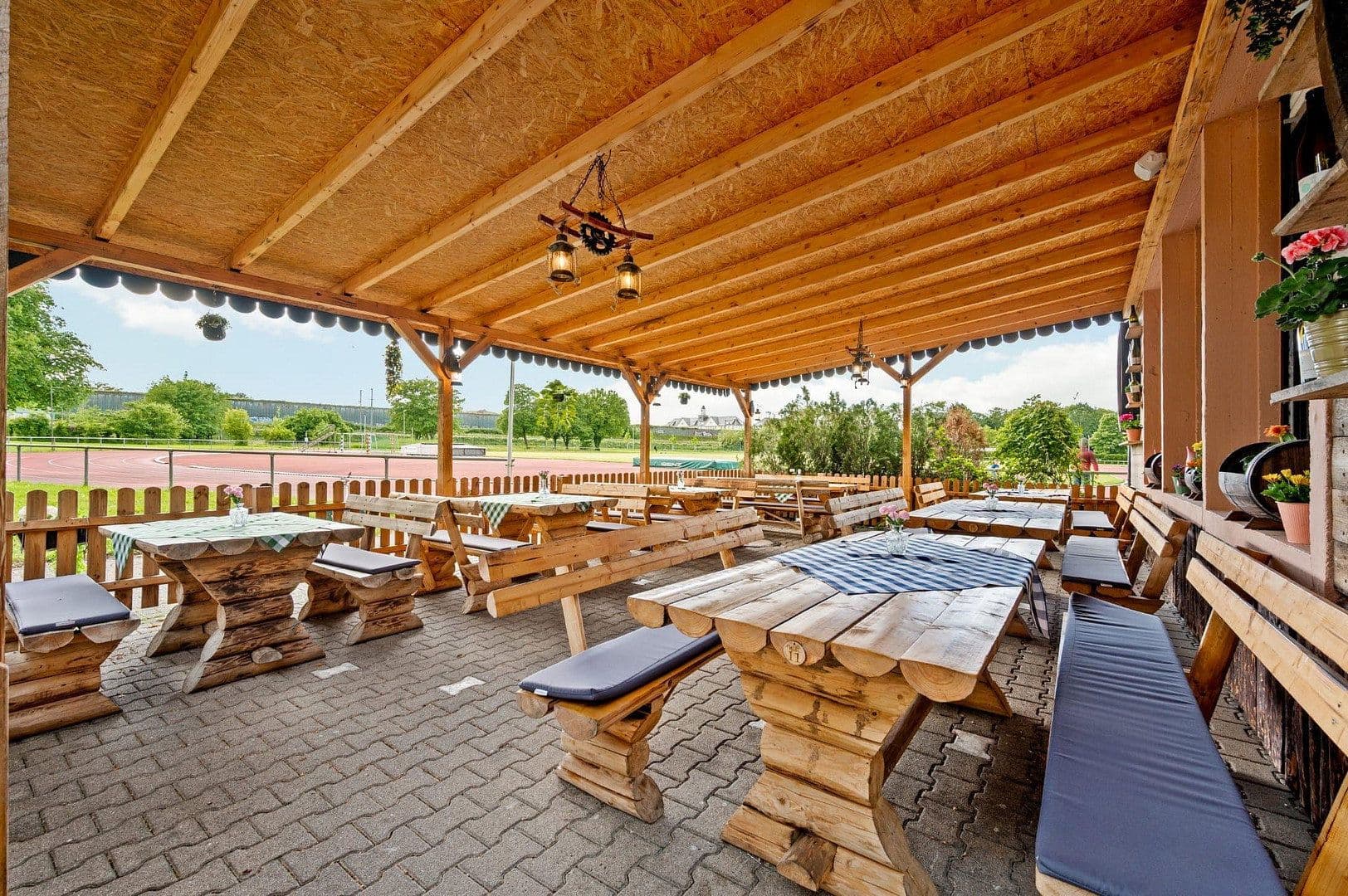 Predaj nebytového priestoru 150 m², Jahnallee 20, Rastatt, Bádensko-Wurttembersko Predaj nebytového priestoru 150 m², Jahnallee 20, Rastatt, Bádensko-Wurttembersko