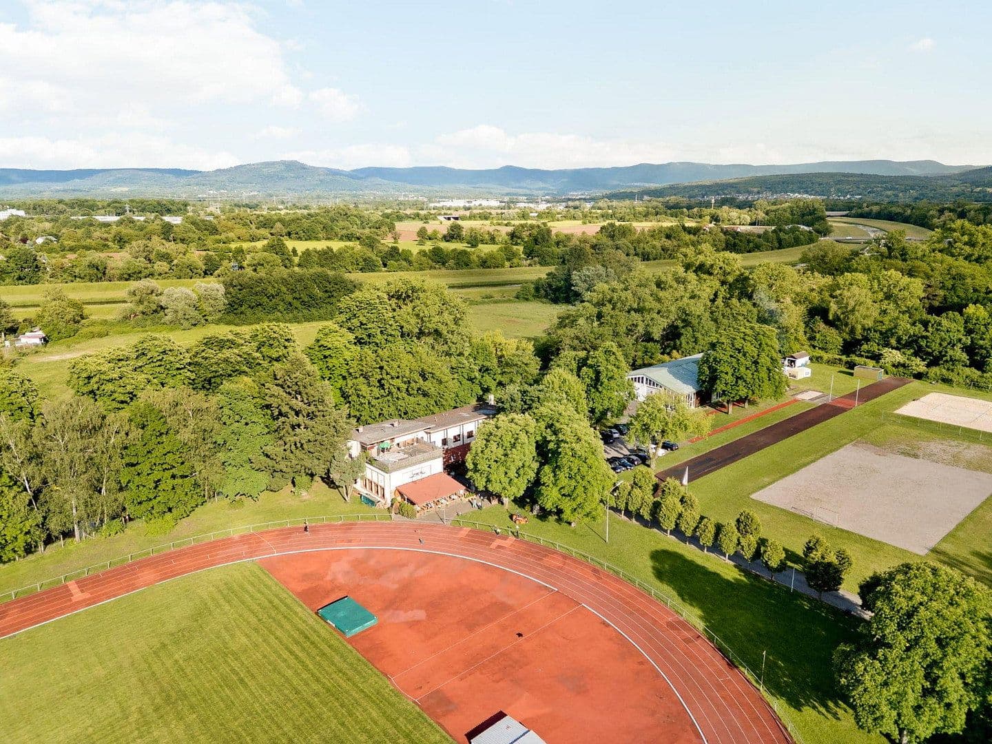 Predaj nebytového priestoru 150 m², Jahnallee 20, Rastatt, Bádensko-Wurttembersko Predaj nebytového priestoru 150 m², Jahnallee 20, Rastatt, Bádensko-Wurttembersko