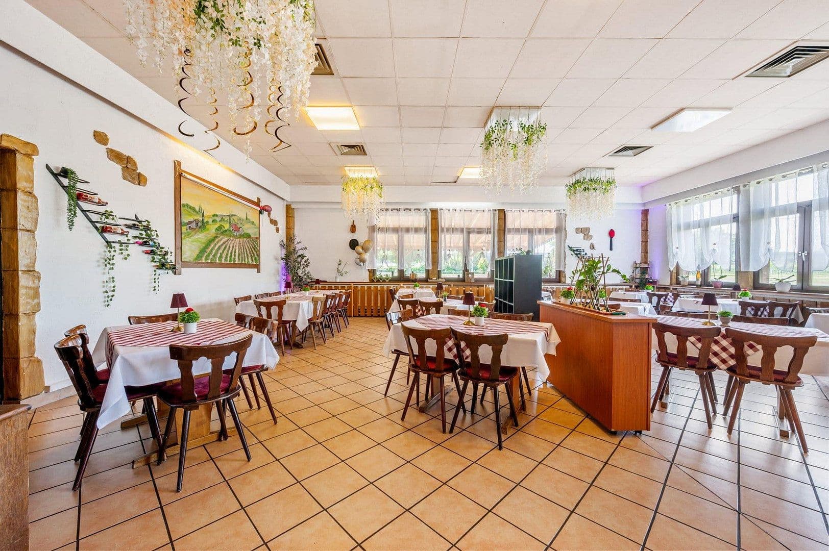 Predaj nebytového priestoru 150 m², Jahnallee 20, Rastatt, Bádensko-Wurttembersko Predaj nebytového priestoru 150 m², Jahnallee 20, Rastatt, Bádensko-Wurttembersko