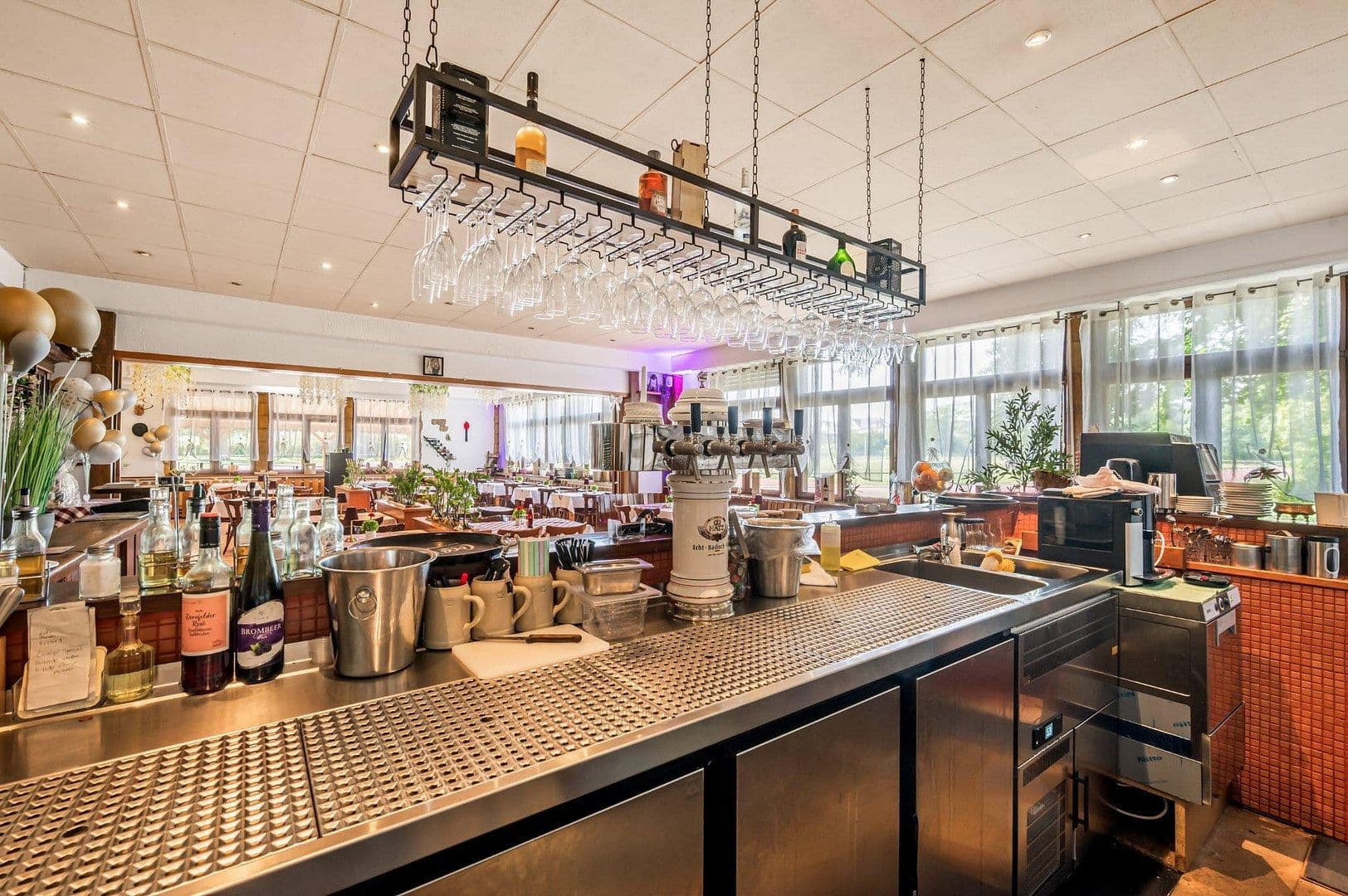 Predaj nebytového priestoru 150 m², Jahnallee 20, Rastatt, Bádensko-Wurttembersko Predaj nebytového priestoru 150 m², Jahnallee 20, Rastatt, Bádensko-Wurttembersko