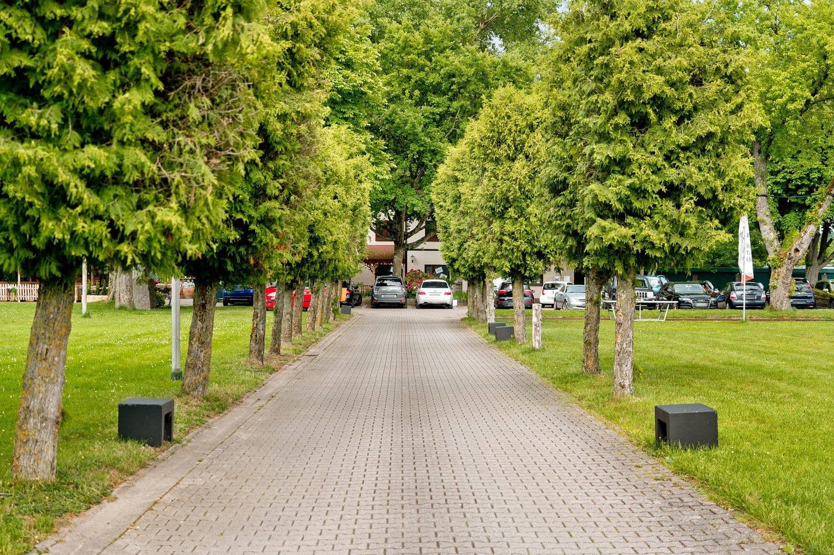 Predaj nebytového priestoru 150 m², Jahnallee 20, Rastatt, Bádensko-Wurttembersko Predaj nebytového priestoru 150 m², Jahnallee 20, Rastatt, Bádensko-Wurttembersko