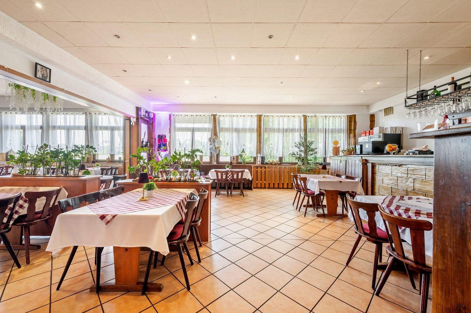 Predaj nebytového priestoru 150 m², Jahnallee 20, Rastatt, Bádensko-Wurttembersko Predaj nebytového priestoru 150 m², Jahnallee 20, Rastatt, Bádensko-Wurttembersko
