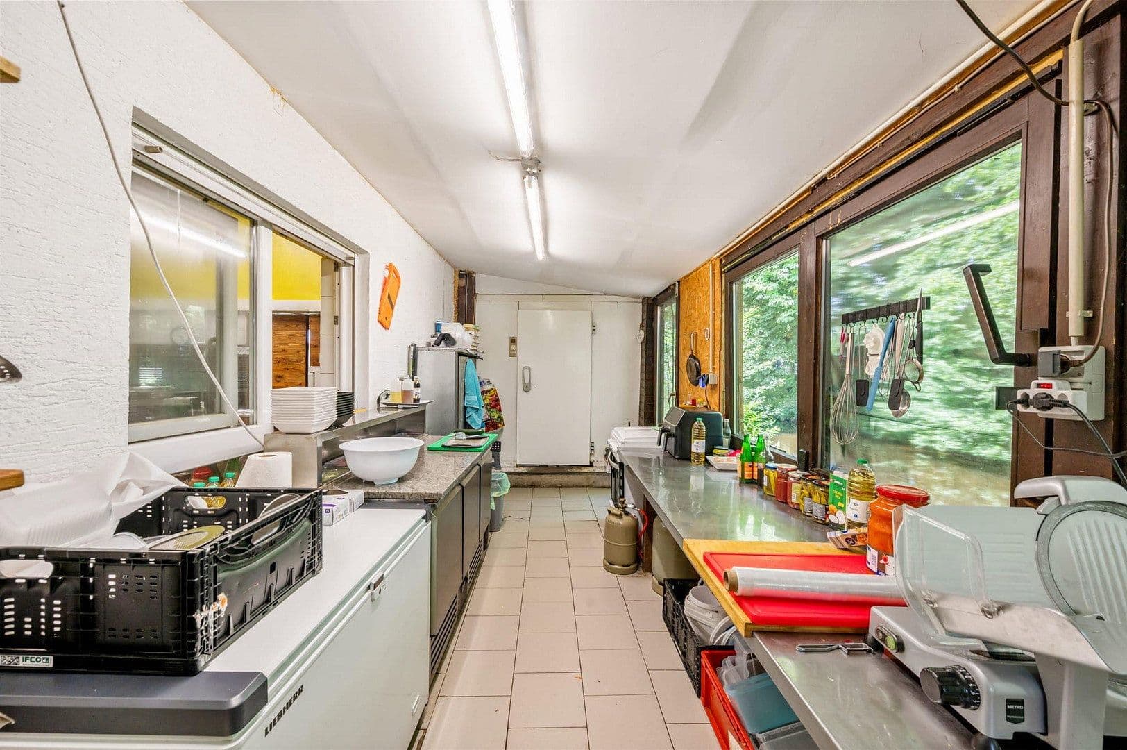 Predaj nebytového priestoru 150 m², Jahnallee 20, Rastatt, Bádensko-Wurttembersko Predaj nebytového priestoru 150 m², Jahnallee 20, Rastatt, Bádensko-Wurttembersko