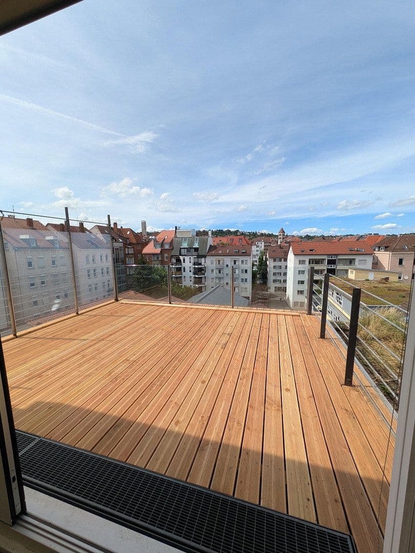 Prenájom bytu 5-izbový 129 m², Stuttgart West, Bádensko-Wurttembersko Prenájom bytu 5-izbový 129 m², Stuttgart West, Bádensko-Wurttembersko
