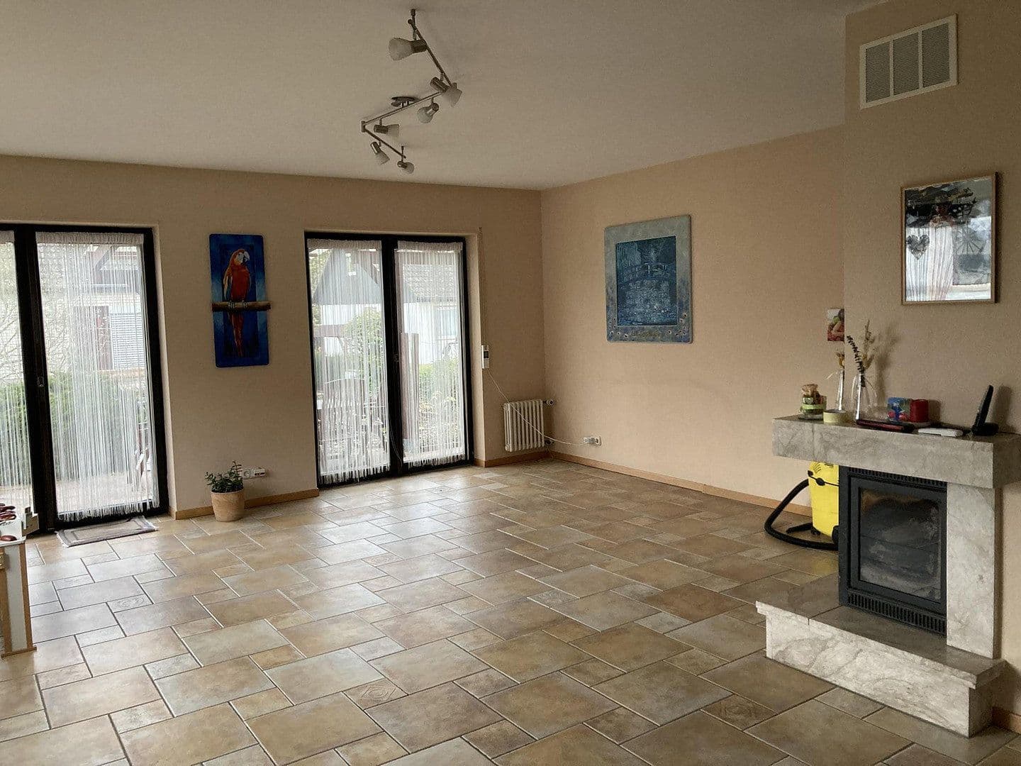 Predaj domu 298 m², pozemek 664 m², Büttelborn, Hesensko Predaj domu 298 m², pozemek 664 m², Büttelborn, Hesensko