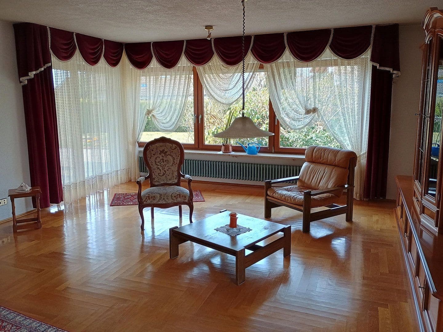 Predaj domu 255 m², pozemek 894 m², Hüttlingen, Bádensko-Wurttembersko Predaj domu 255 m², pozemek 894 m², Hüttlingen, Bádensko-Wurttembersko
