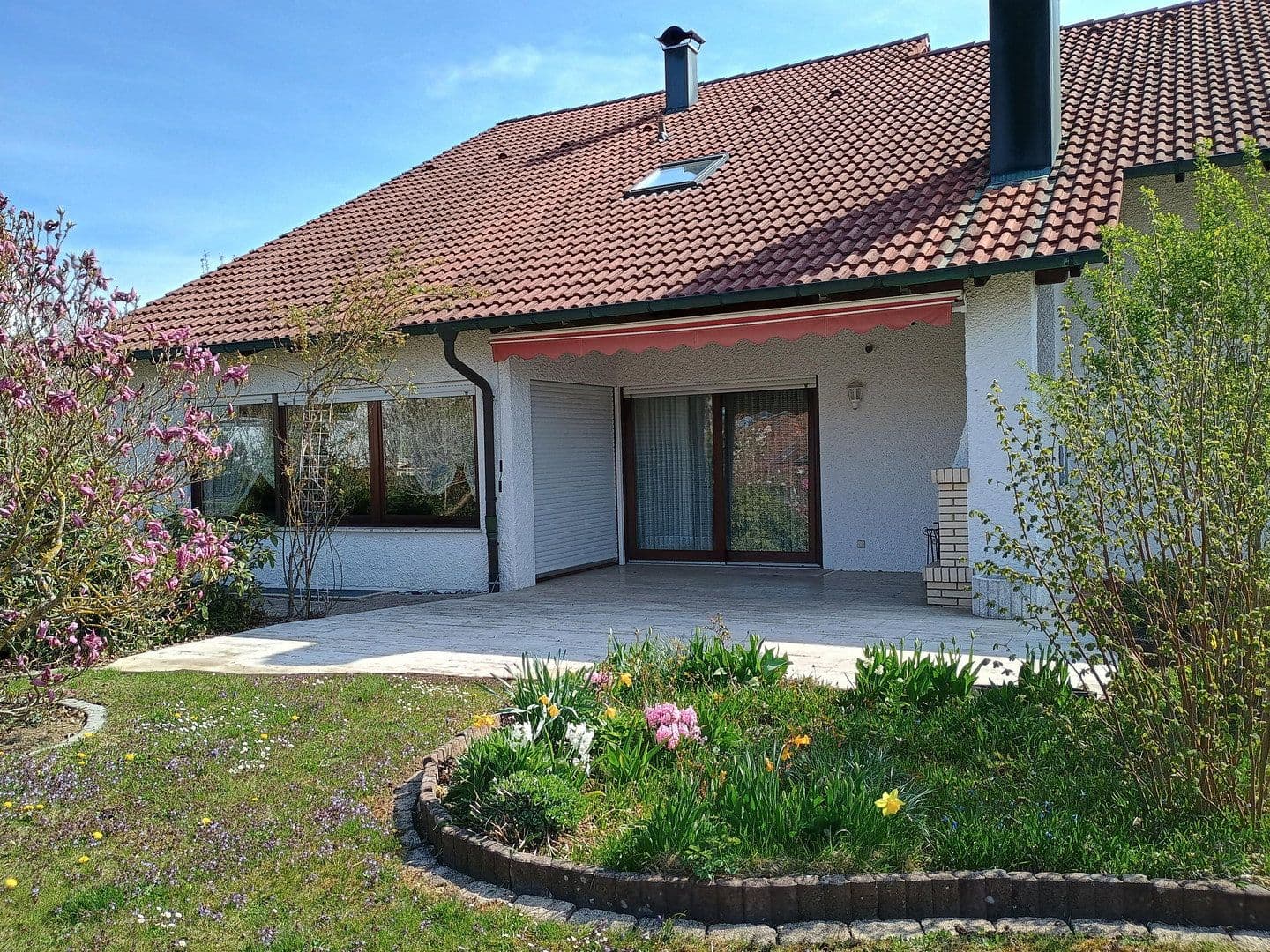 Predaj domu 255 m², pozemek 894 m², Hüttlingen, Bádensko-Wurttembersko Predaj domu 255 m², pozemek 894 m², Hüttlingen, Bádensko-Wurttembersko
