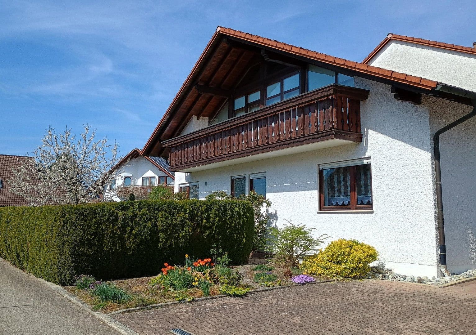 Predaj domu 255 m², pozemek 894 m², Hüttlingen, Bádensko-Wurttembersko Predaj domu 255 m², pozemek 894 m², Hüttlingen, Bádensko-Wurttembersko