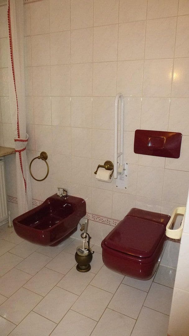 Predaj domu 255 m², pozemek 894 m², Hüttlingen, Bádensko-Wurttembersko Predaj domu 255 m², pozemek 894 m², Hüttlingen, Bádensko-Wurttembersko