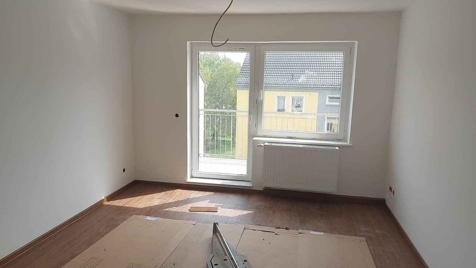 Prenájom bytu 4-izbový 93 m², Meeraner Weg 25, Remse, Sasko Prenájom bytu 4-izbový 93 m², Meeraner Weg 25, Remse, Sasko