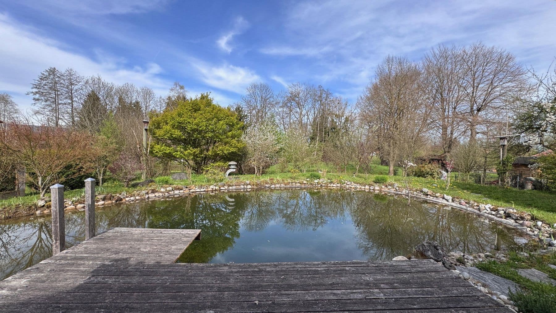Predaj pozemku 1.862 m², Baugrundstück 1862qm, Grosskarolinenfeld, Bavorsko Predaj pozemku 1.862 m², Baugrundstück 1862qm, Grosskarolinenfeld, Bavorsko