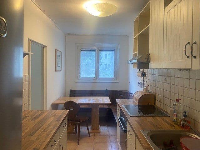 Prenájom bytu 3-izbový 84 m², Gießaufgasse 27, Wien, Viedeň Prenájom bytu 3-izbový 84 m², Gießaufgasse 27, Wien, Viedeň