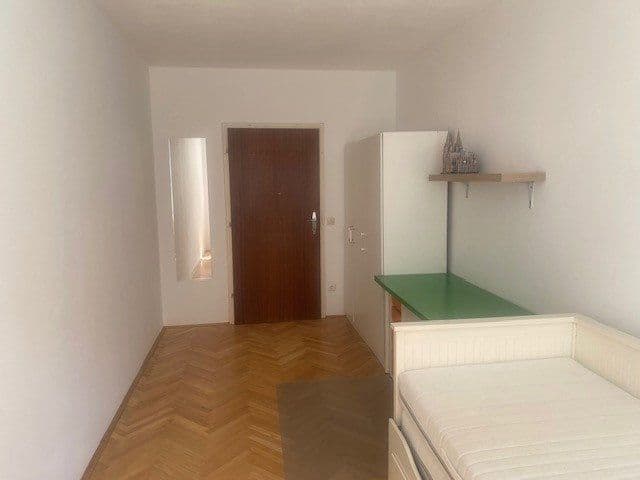 Prenájom bytu 3-izbový 84 m², Gießaufgasse 27, Wien, Viedeň Prenájom bytu 3-izbový 84 m², Gießaufgasse 27, Wien, Viedeň