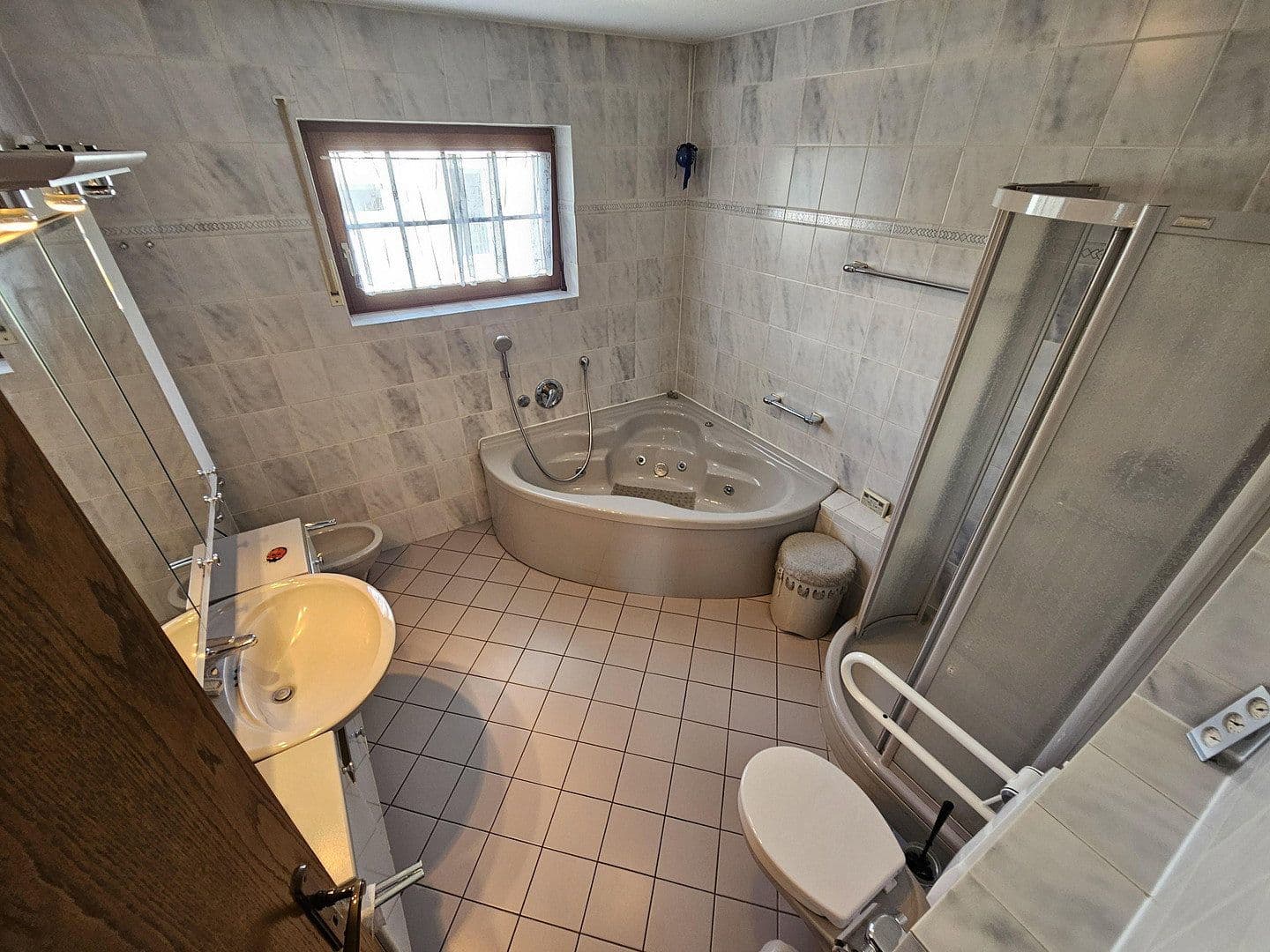 Predaj domu 126 m², pozemek 992 m², Egelsbach, Hesensko Predaj domu 126 m², pozemek 992 m², Egelsbach, Hesensko