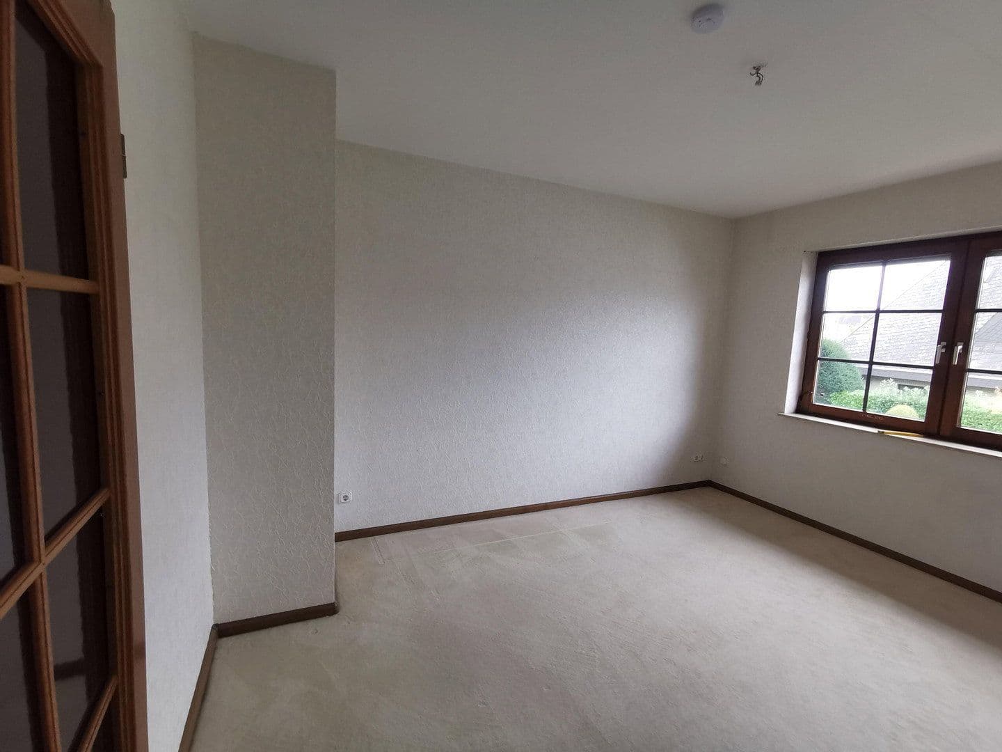 Predaj domu 126 m², pozemek 992 m², Egelsbach, Hesensko Predaj domu 126 m², pozemek 992 m², Egelsbach, Hesensko