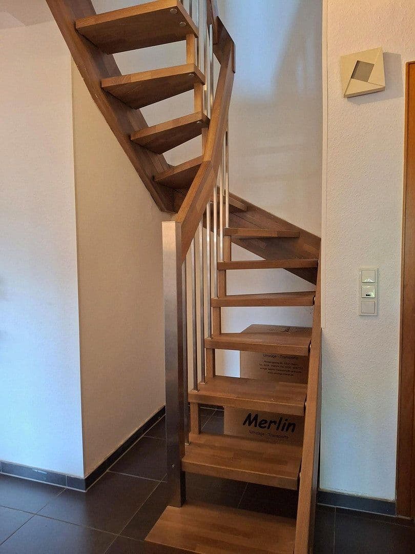 Prenájom bytu 4-izbový 130 m², Gartenweg 6, Köln, Severné Porýnie - Westfálsko Prenájom bytu 4-izbový 130 m², Gartenweg 6, Köln, Severné Porýnie - Westfálsko