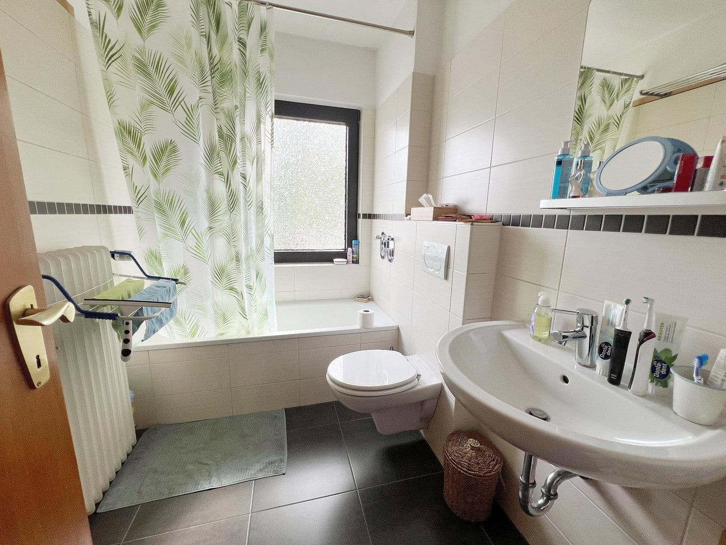 Prenájom bytu 4-izbový 130 m², Gartenweg 6, Köln, Severné Porýnie - Westfálsko Prenájom bytu 4-izbový 130 m², Gartenweg 6, Köln, Severné Porýnie - Westfálsko
